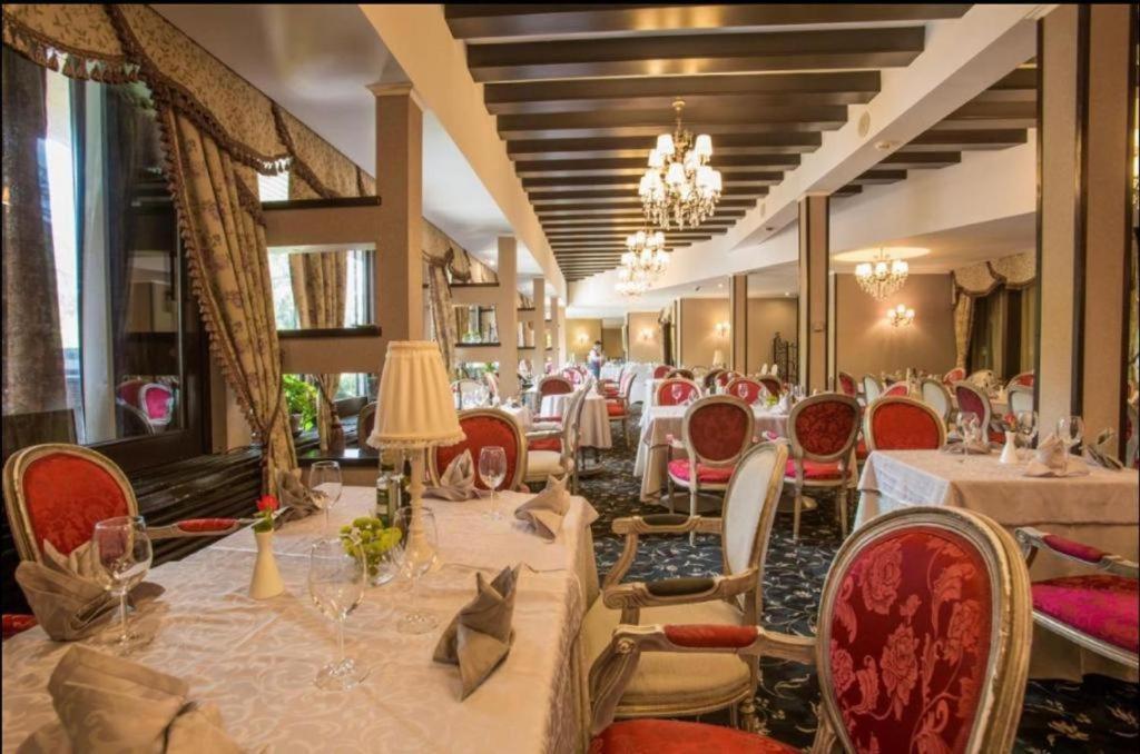 Alpin Resort Hotel - Apartamentele 2403-2404- Proprietate Administrata De Gazda Privata Poiana Brasov Bagian luar foto